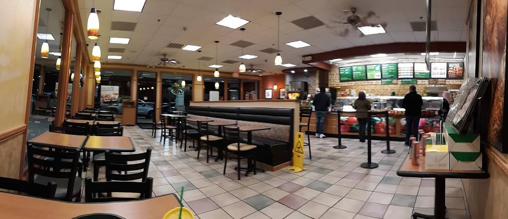 Subway Restaurants | restaurant | 9919 Hull St Rd Units 20 Oxbridge Square Shopping Ctr, Richmond, VA 23236, USA | 8042764367 OR +1 804-276-4367