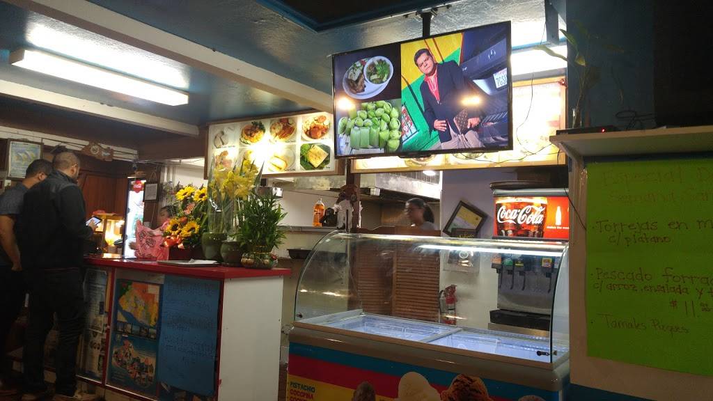 El Salvador Pupuseria Y Restaurante | restaurant | 3824 University Ave, San Diego, CA 92105, USA | 6192823018 OR +1 619-282-3018