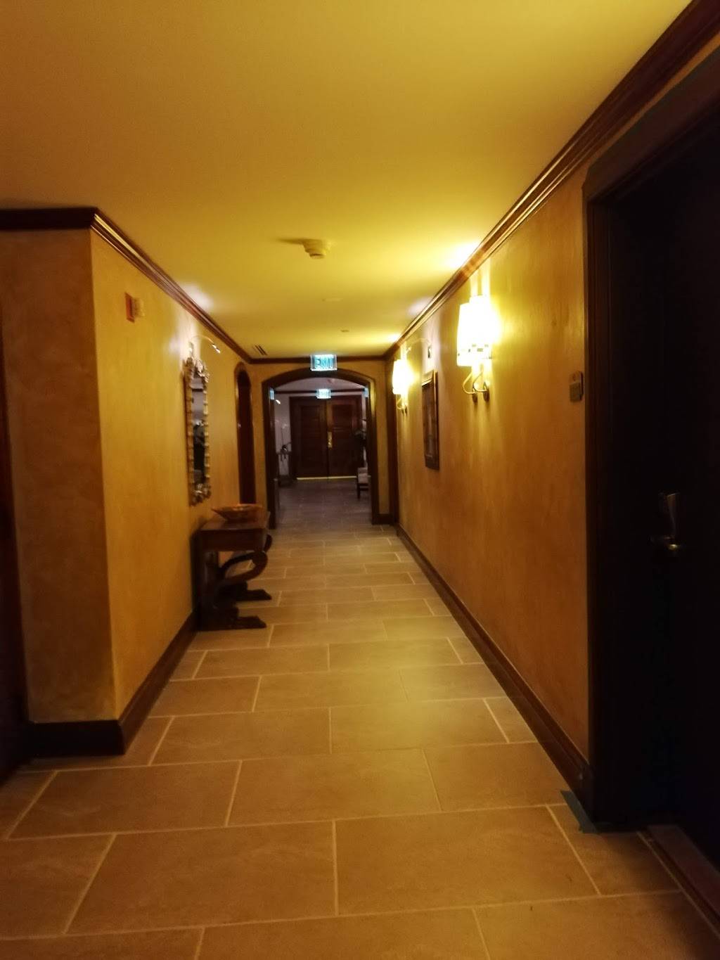 The Mutiny Hotel | restaurant | 2951 S Bayshore Dr, Miami, FL 33133, USA | 3054412100 OR +1 305-441-2100