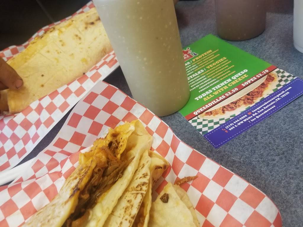 Las Quesabrosaz | restaurant | 909 S WW White Rd, San Antonio, TX 78220, USA | 2104449800 OR +1 210-444-9800