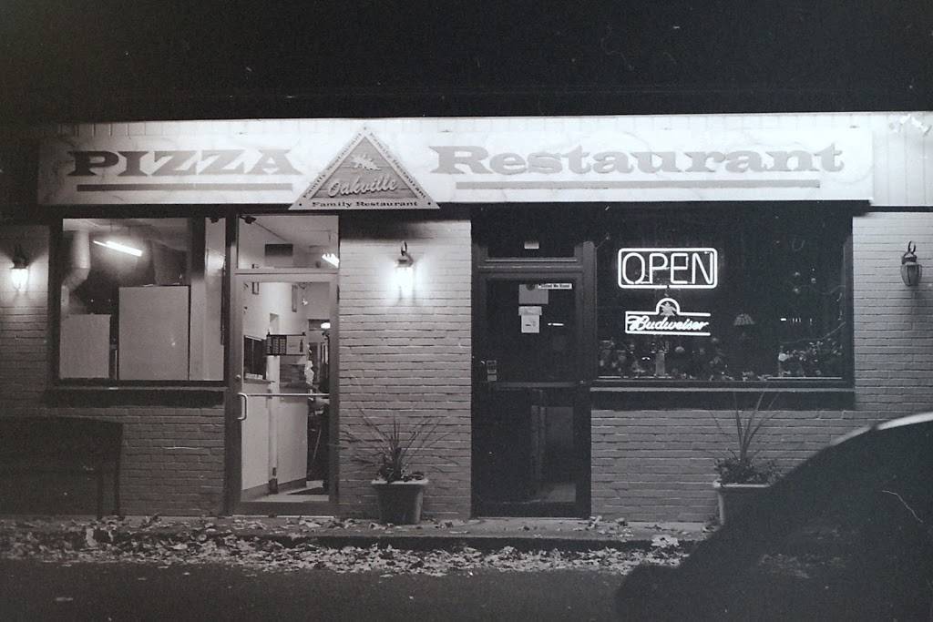 Oakville Pizza | restaurant | 263 Main St, Oakville, CT 06779, USA | 8602749233 OR +1 860-274-9233
