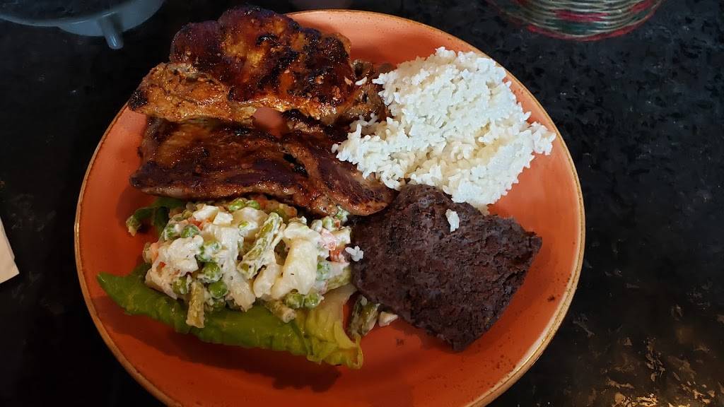 Mi Tierra | restaurant | 585 Moody St, Waltham, MA 02453, USA | 7818945676 OR +1 781-894-5676