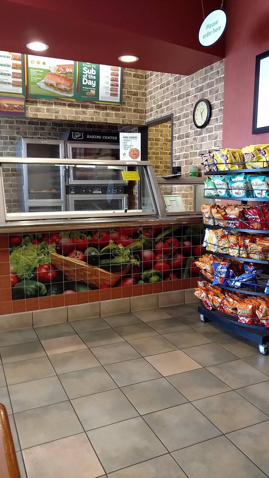 Subway | restaurant | Shops A, 525 N Estrella Pkwy Suite 103, Goodyear, AZ 85338, USA | 6238828181 OR +1 623-882-8181