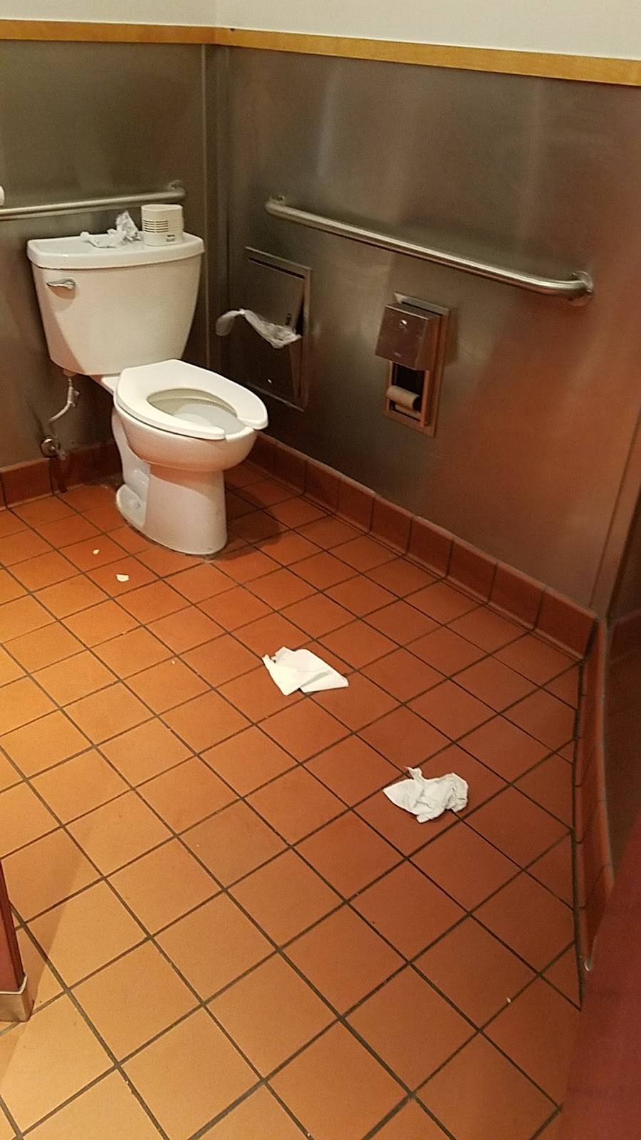 Chipotle Mexican Grill | restaurant | 15500 Excelsior Drive, Bowie, MD 20716, USA | 3012624580 OR +1 301-262-4580