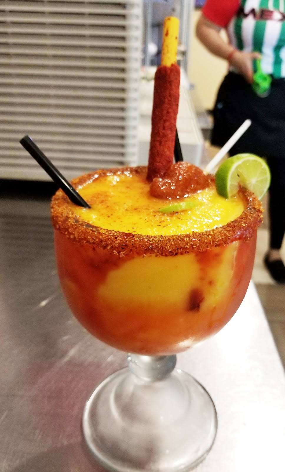 Mariscos Y Barbacoa La Bella | restaurant | 3275 E McDowell Rd, Phoenix, AZ 85008, USA | 6028123315 OR +1 602-812-3315