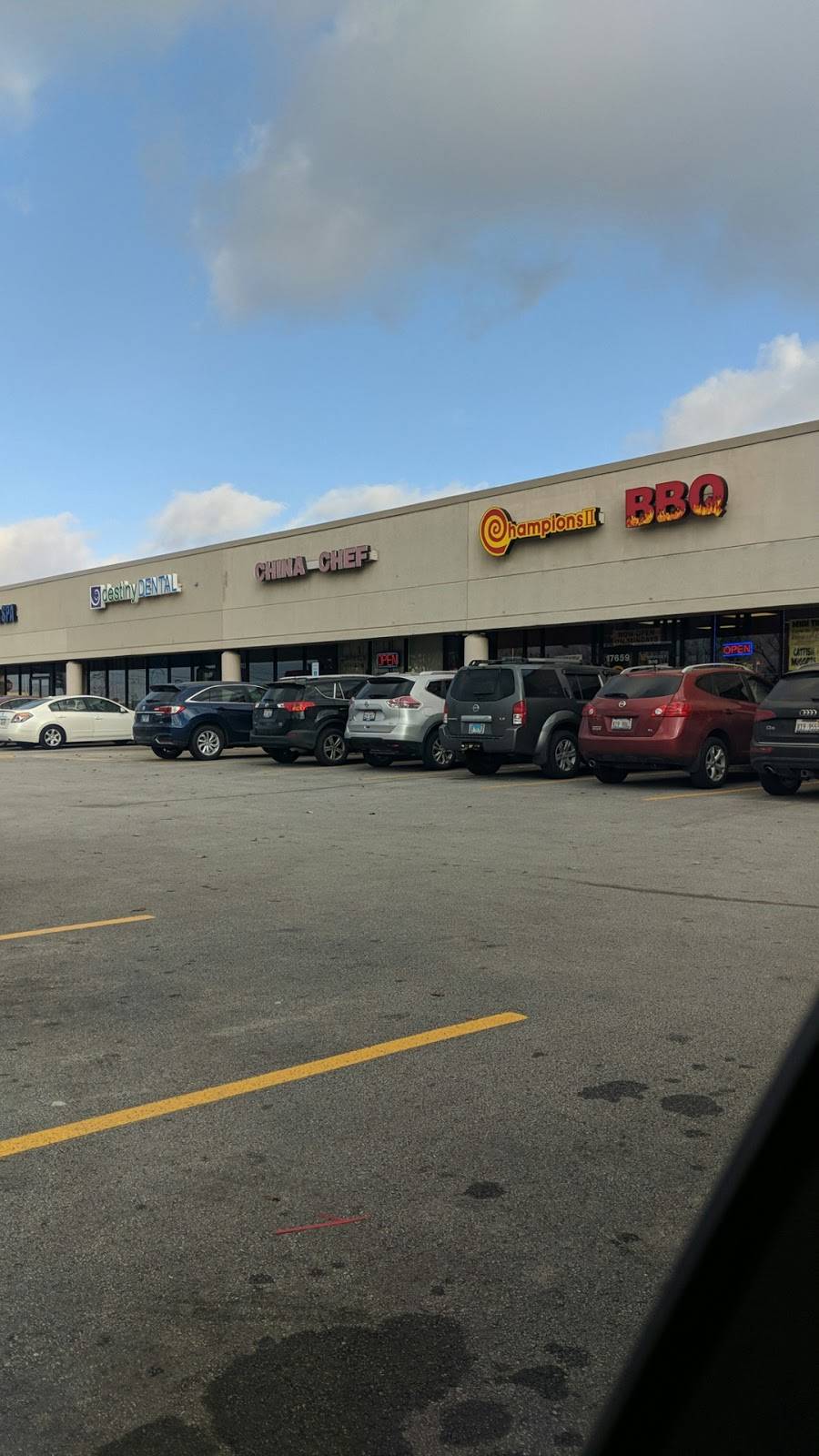 Champions II BBQ | restaurant | 17659 Torrence Ave, Lansing, IL 60438, USA | 7084184408 OR +1 708-418-4408