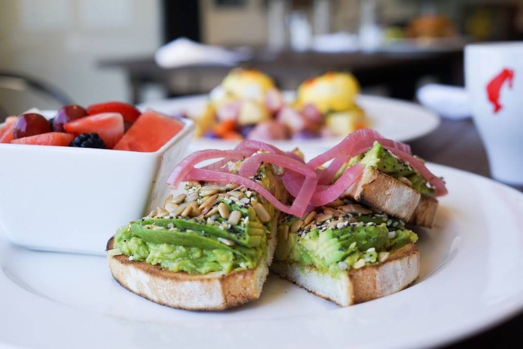 Dakota 94 | restaurant | 5304 W Devon Ave, Chicago, IL 60646, USA | 7738676494 OR +1 773-867-6494