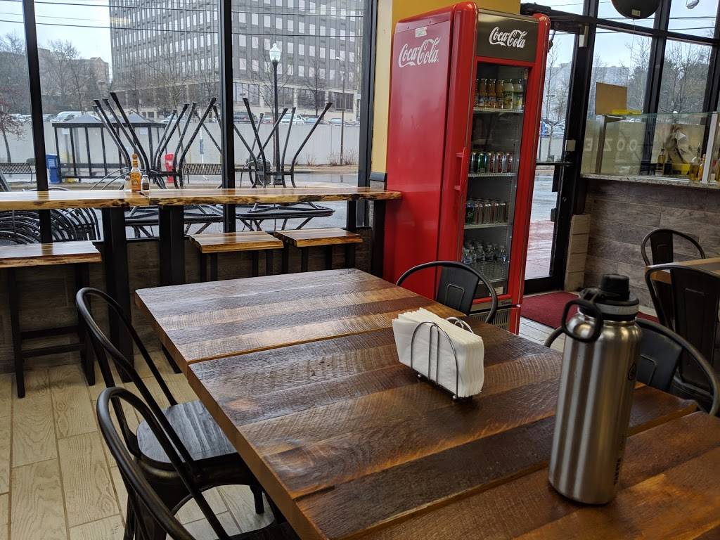 Oozie Chicken Plus | restaurant | 5624 Columbia Pike, Falls Church, VA 22041, USA | 7039983333 OR +1 703-998-3333