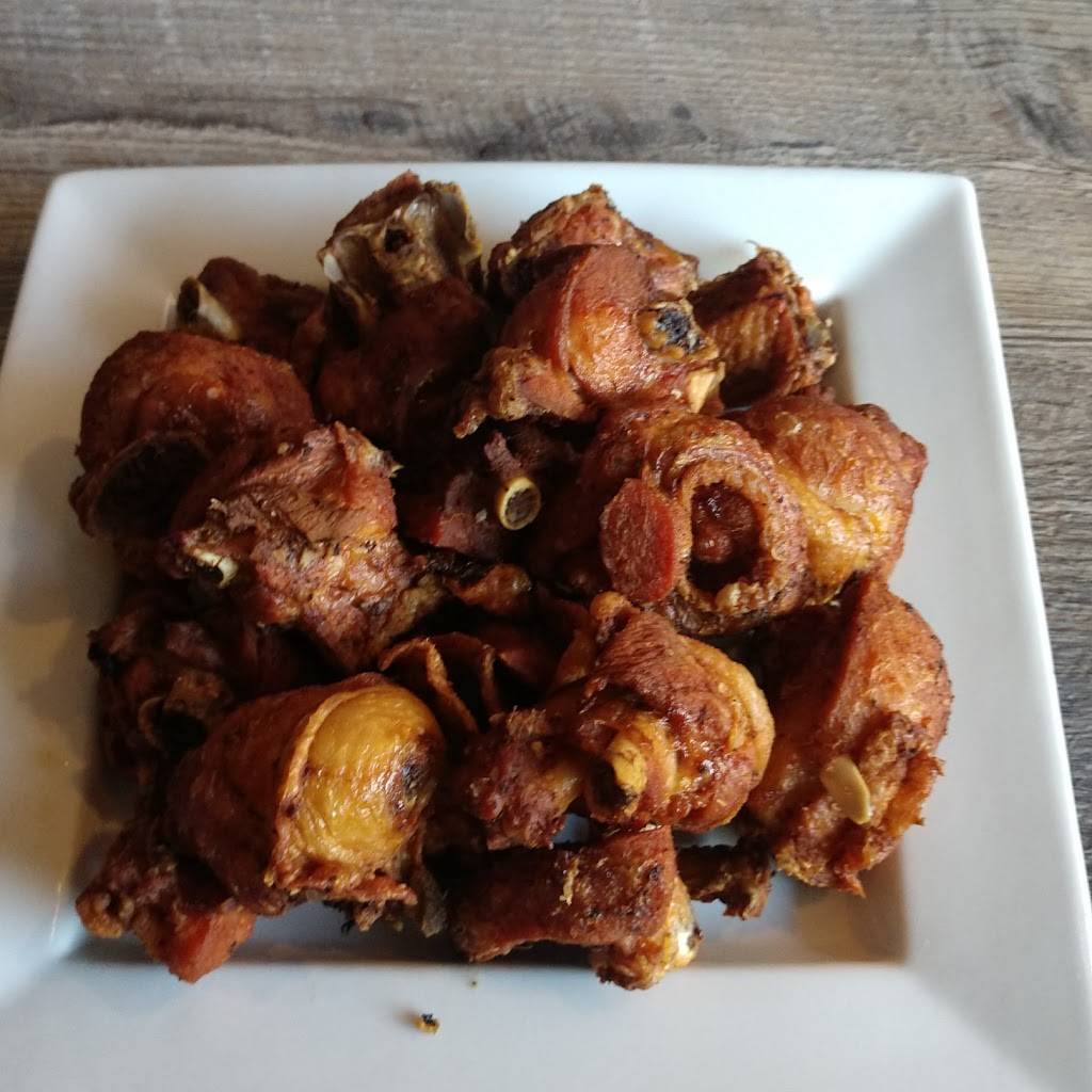 Cafe Colonial | restaurant | 2072 White Plains Rd, Bronx, NY 10462, USA | 7188241933 OR +1 718-824-1933