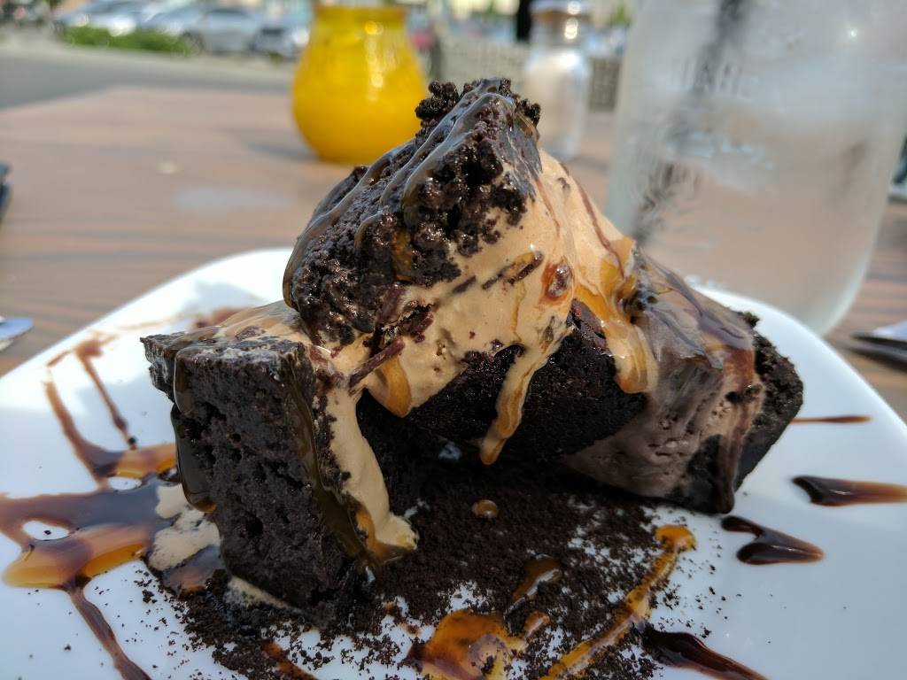 State & Main Kitchen & Bar | restaurant | 589 Fairway Rd S, Kitchener, ON N2C 1X4, Canada | 5199546200 OR +1 519-954-6200