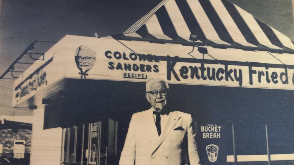 KFC | restaurant | 1325 17th St, Santa Ana, CA 92705, USA | 7145410310 OR +1 714-541-0310