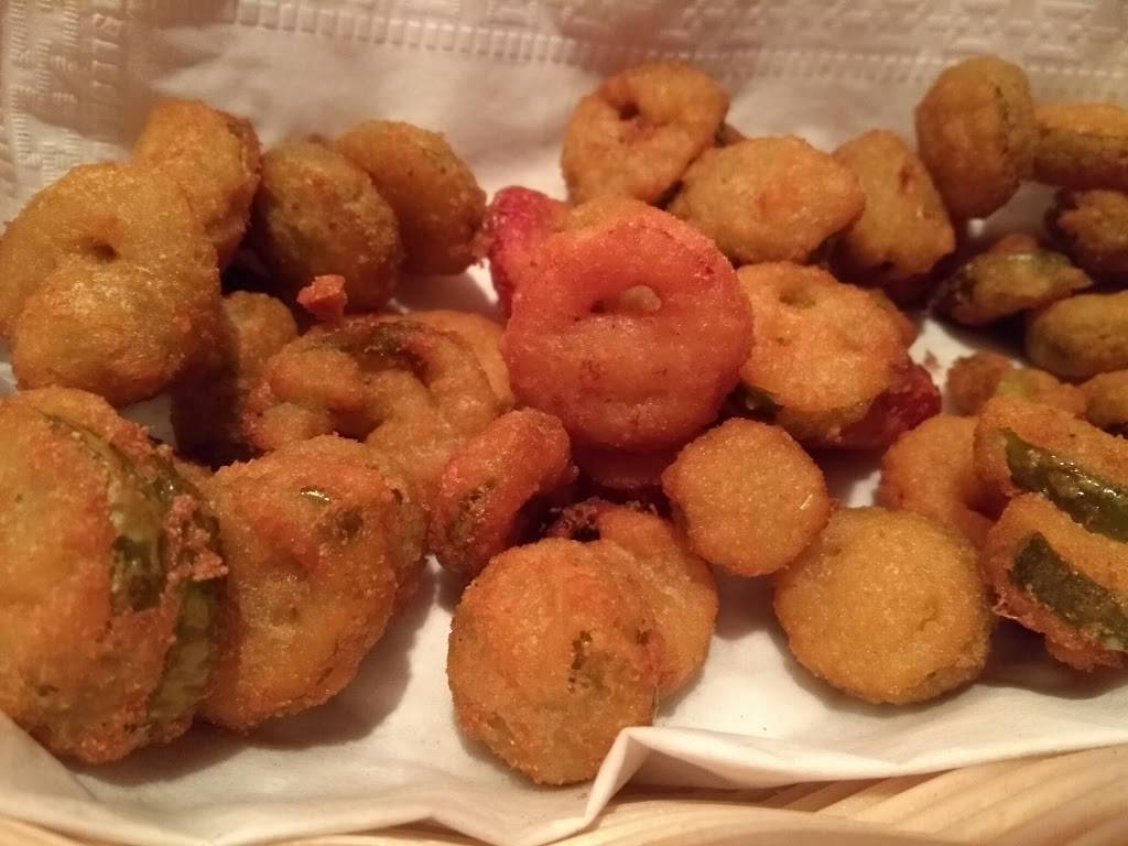 Maries Pizza & Liquors | restaurant | 4129 W Lawrence Ave, Chicago, IL 60630, USA | 7737251812 OR +1 773-725-1812