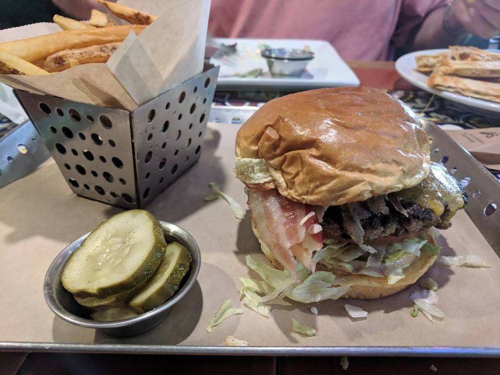 Chilis Grill & Bar | meal takeaway | 15735 S Harlem Ave, Orland Park, IL 60462, USA | 7083421626 OR +1 708-342-1626