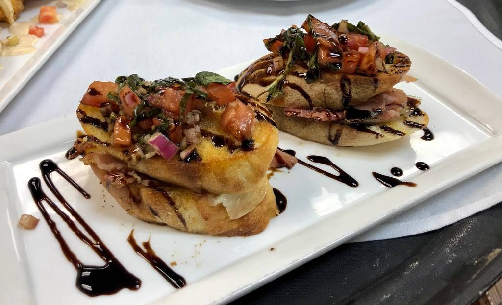 Robbers Row Grill | restaurant | 10 Clubhouse Dr, Hilton Head Island, SC 29928, USA | 8436811751 OR +1 843-681-1751