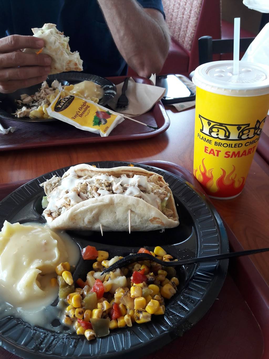 YAYAS Flame Broiled Chicken | restaurant | 3214 W Silver Lake Rd, Fenton, MI 48430, USA | 8103548400 OR +1 810-354-8400