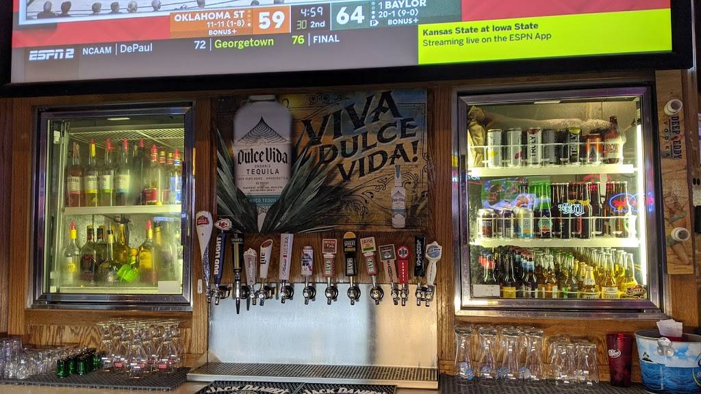 The Bullpen on 135th Bar & Grill | restaurant | 11316 W 135th St, Overland Park, KS 66221, USA | 9138515165 OR +1 913-851-5165