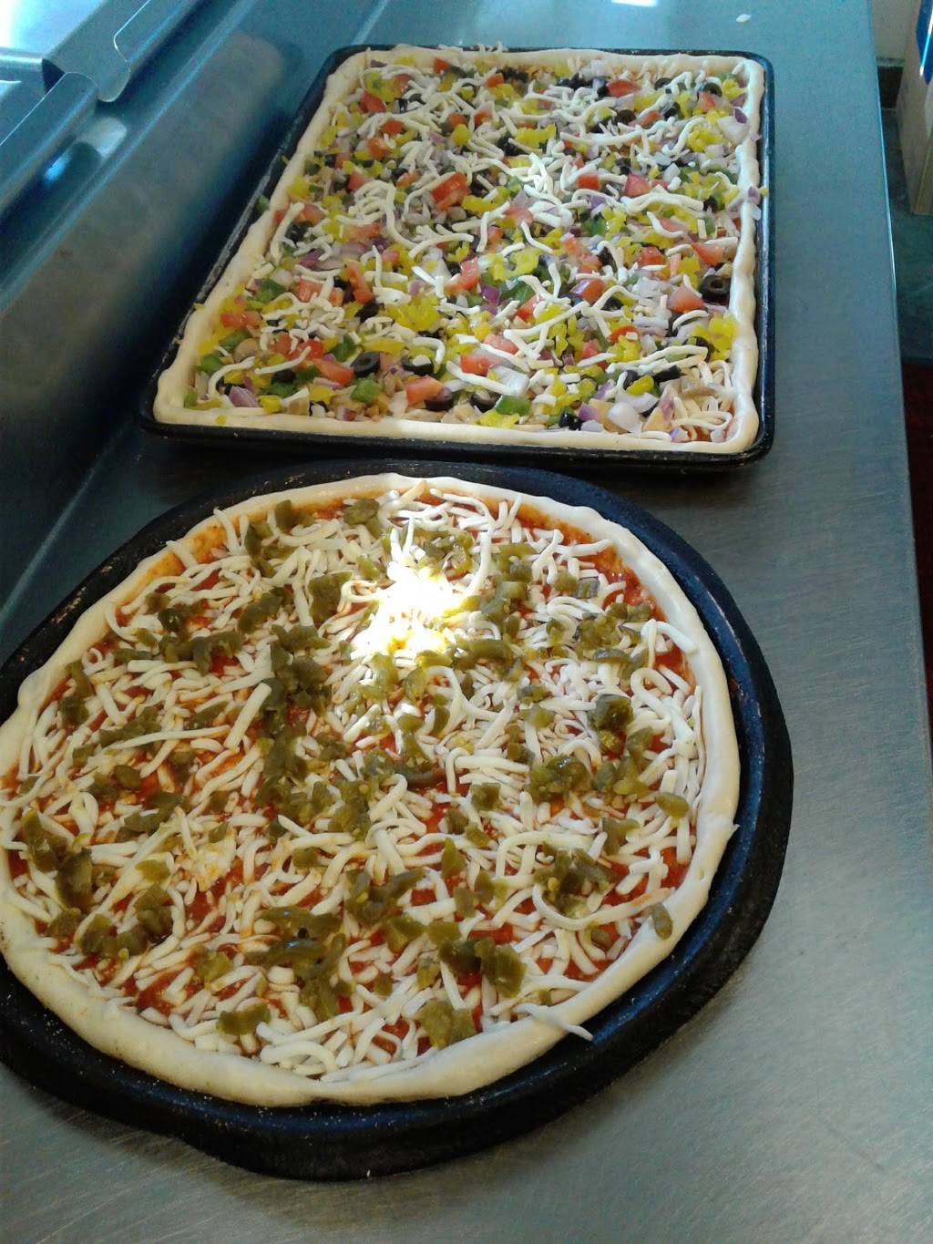 Patinos Restaurant/ TOP ROCCOS FIREHOUSE PIZZA | restaurant | 14304 Puritas Ave, Cleveland, OH 44135, USA | 2164762990 OR +1 216-476-2990