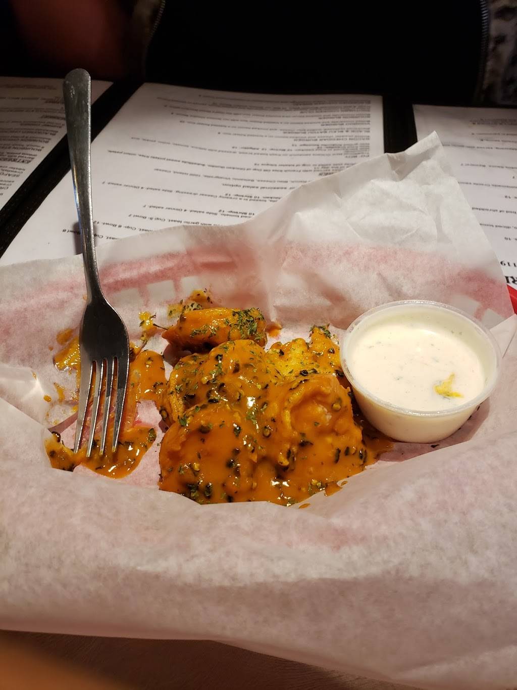 Ragin Cajun Piano Bar | restaurant | 210 W 3rd St, Alton, IL 62002, USA | 6184339119 OR +1 618-433-9119