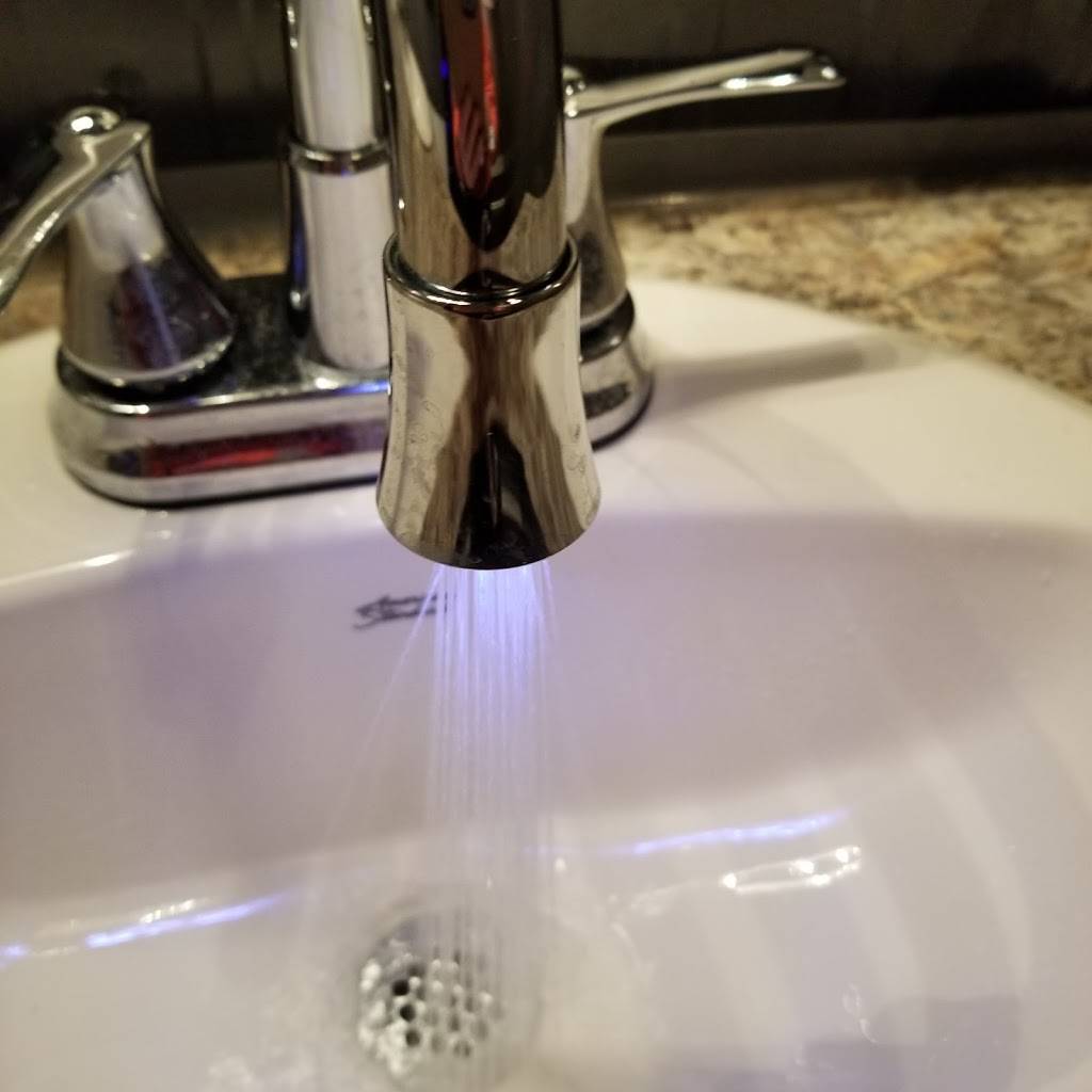 Badazz Pizzeria N Grill | restaurant | 1504 S Galena Ave, Dixon, IL 61021, USA | 8159944163 OR +1 815-994-4163