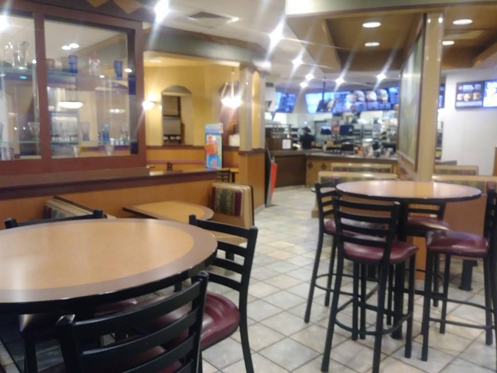 McDonalds | cafe | 1920 S Illinois Ave, Carbondale, IL 62901, USA | 6184577344 OR +1 618-457-7344
