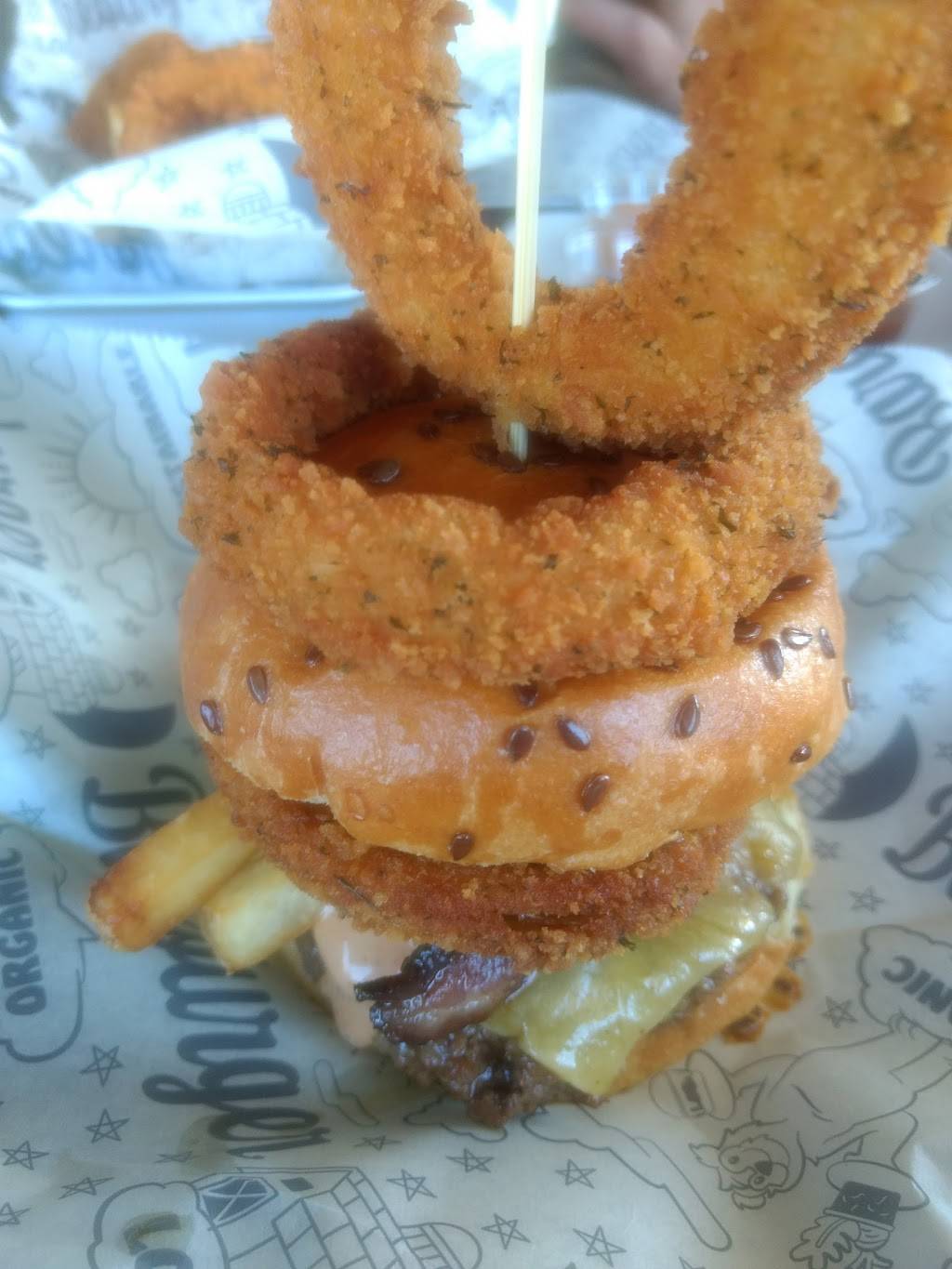 Bareburger | restaurant | 38 Danbury Rd, Ridgefield, CT 06877, USA | 2034382273 OR +1 203-438-2273