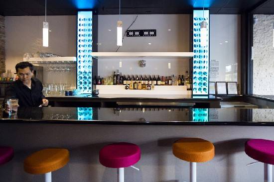 Pepper Asian Bistro | restaurant | 2831 E Colfax Ave, Denver, CO 80206, USA | 3033888377 OR +1 303-388-8377