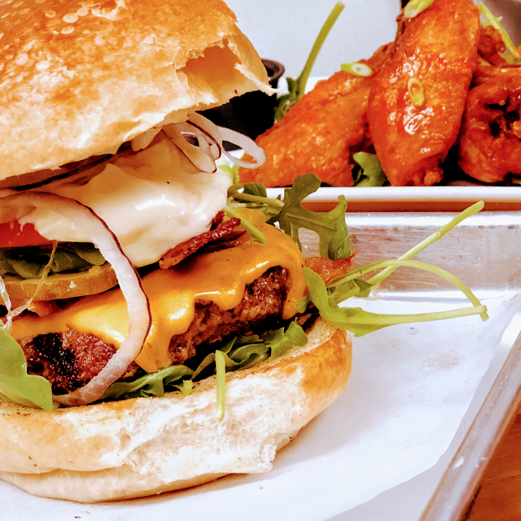 AlePort Bar & Grill | restaurant | 611 Port Washington Blvd, Port Washington, NY 11050, USA | 5167081264 OR +1 516-708-1264