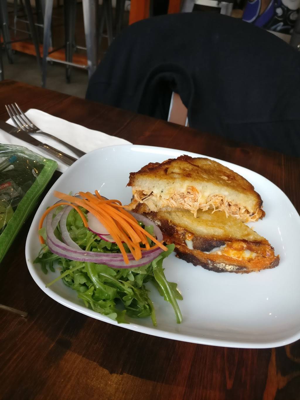 City Bear Coffee & Wine | restaurant | 1487 Broadway, Brooklyn, NY 11221, USA | 3474350394 OR +1 347-435-0394