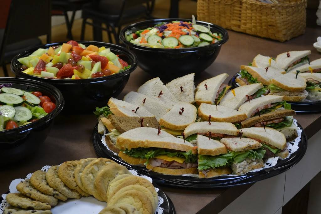 Breakaway Deli | meal delivery | 61 W Long Lake Rd, Troy, MI 48098, USA | 2485288130 OR +1 248-528-8130