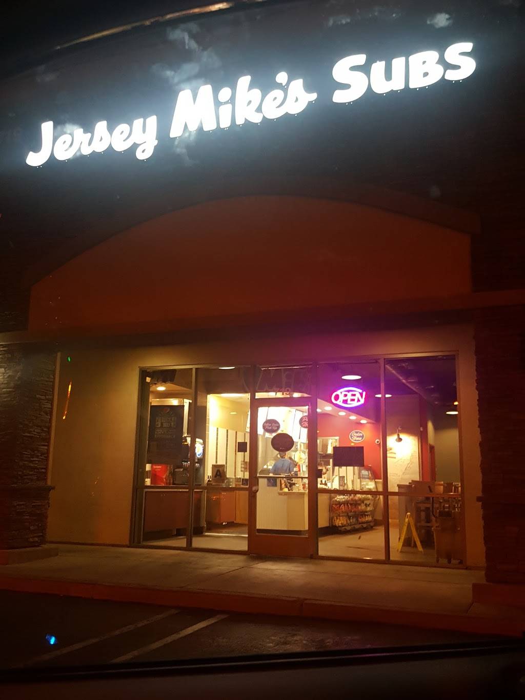 Jersey Mikes Subs | meal takeaway | 719 S Sanderson Ave, Hemet, CA 92545, USA | 9516581200 OR +1 951-658-1200