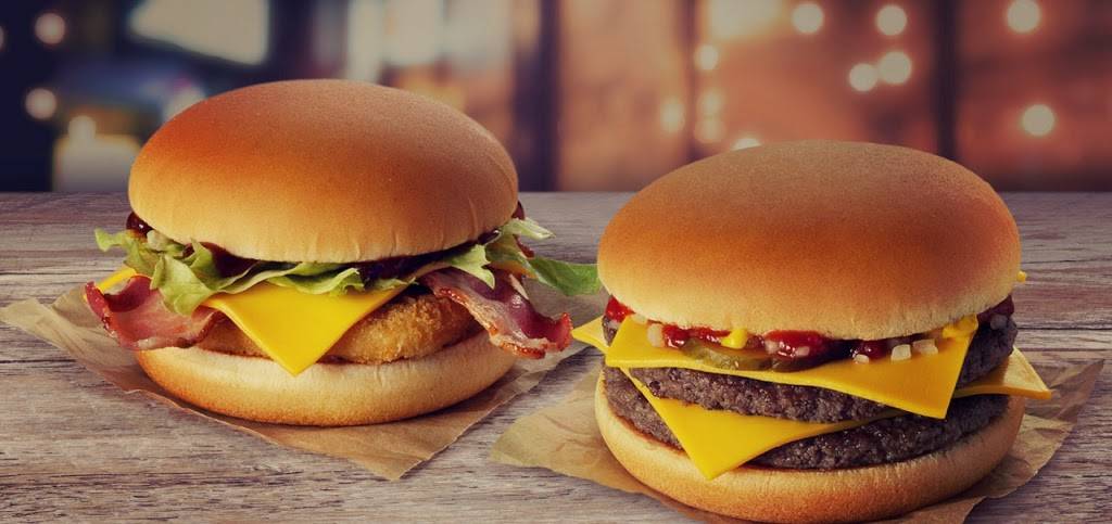 McDonalds | cafe | 586 E Main St, Canfield, OH 44406, USA | 3305334187 OR +1 330-533-4187