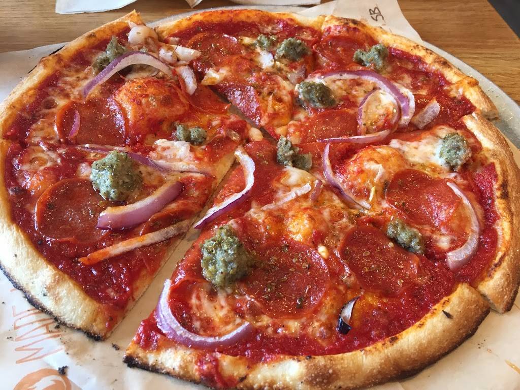Blaze Pizza | meal takeaway | 2907 N Oakland Ave, Milwaukee, WI 53211, USA | 4145091440 OR +1 414-509-1440