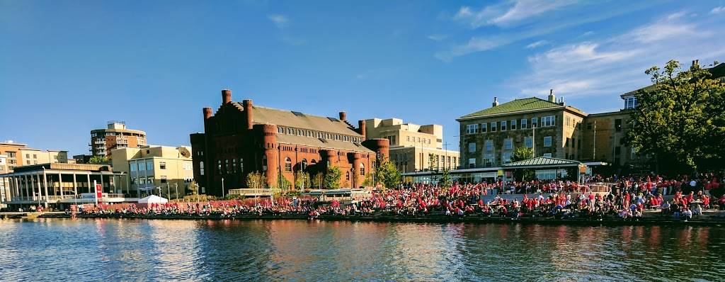 Memorial Union Terrace | restaurant | level 1 and lower level, 800 Langdon St, Madison, WI 53706, USA | 6082653000 OR +1 608-265-3000