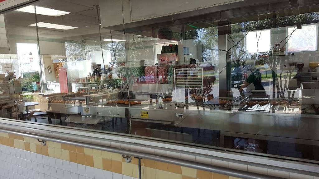 Krispy Kreme | bakery | 701 E Stassney Ln, Austin, TX 78745, USA | 5128518888 OR +1 512-851-8888