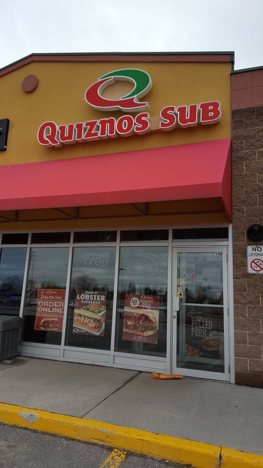 Quiznos | restaurant | Village Square, 1581 Greenbank Rd, Ottawa, ON K2J 4Y6, Canada | 6138255585 OR +1 613-825-5585