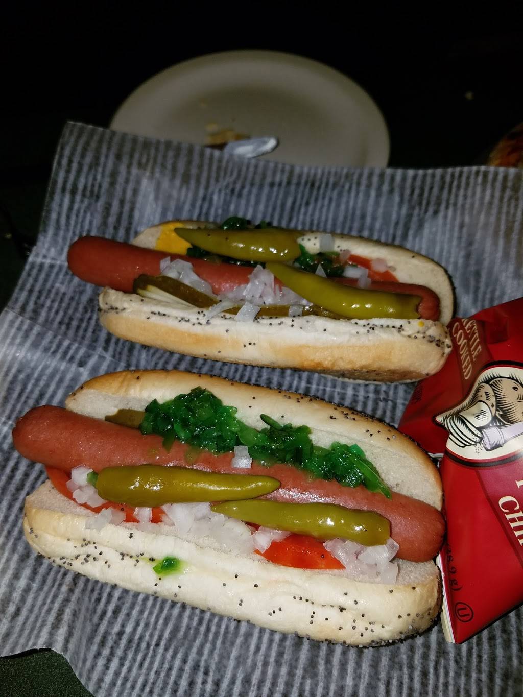 Library Bar & Grill | restaurant | 607 W Boyd St, Norman, OK 73069, USA | 4053667465 OR +1 405-366-7465