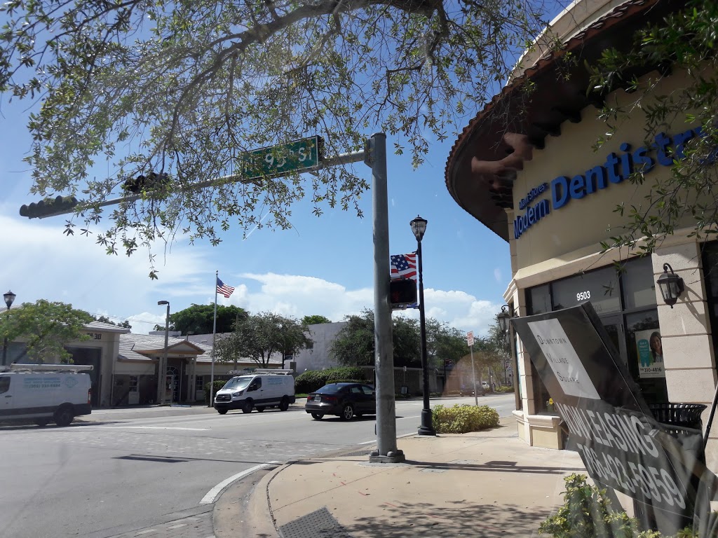 Starbucks | cafe | 9488 NE 2nd Ave, Miami Shores, FL 33138, USA | 3057545481 OR +1 305-754-5481