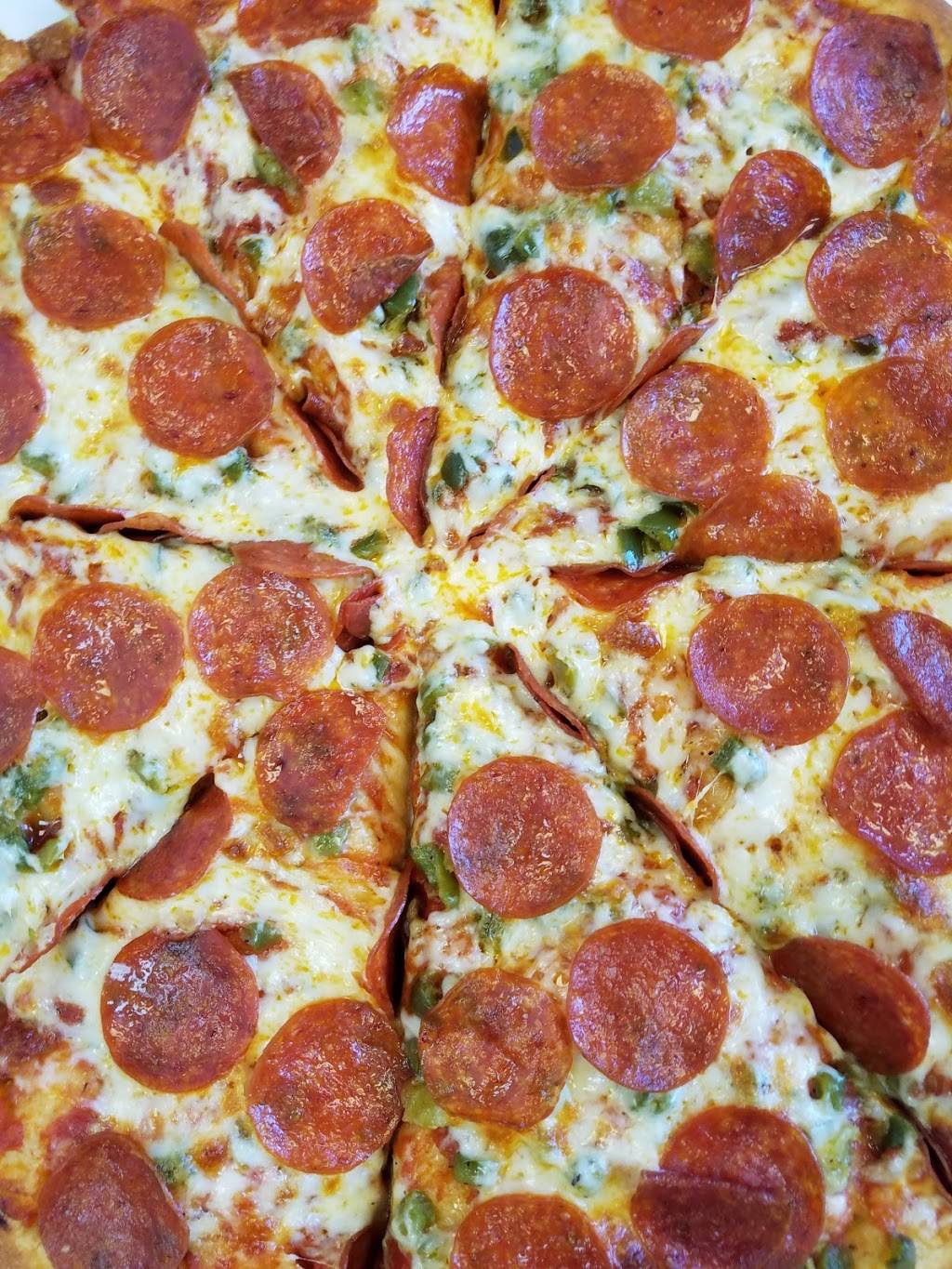 Wedgewood Fernandos Pizza | restaurant | 8250 High St NE, Warren, OH 44484, USA | 3306096699 OR +1 330-609-6699