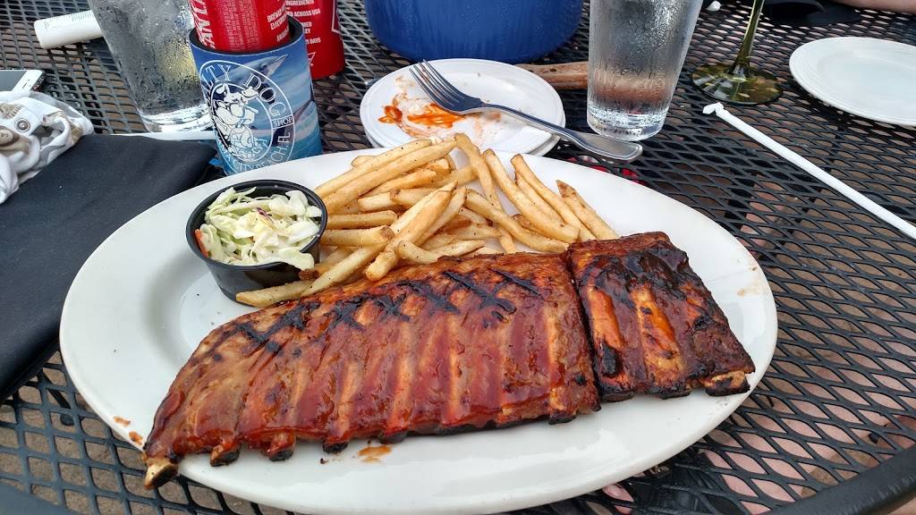 Tony Romas | restaurant | 350 Bell St, Dubuque, IA 52001, USA | 5636903249 OR +1 563-690-3249