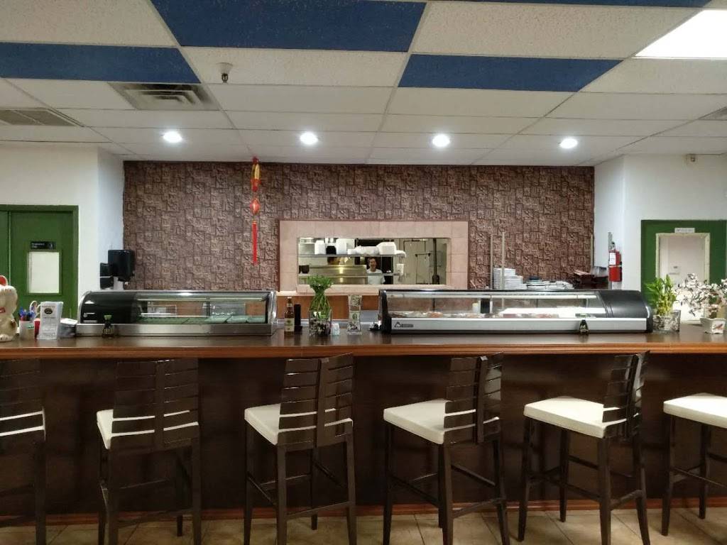 Hamachi Asian Bistro & Sushi | restaurant | 1440 S Country Club Dr Suite #3, Mesa, AZ 85210, USA | 4806216800 OR +1 480-621-6800