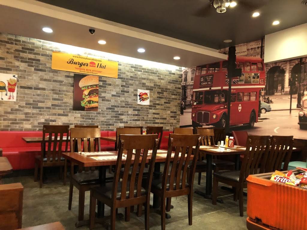 Burger Hut | restaurant | 476 NJ-63, Palisades Park, NJ 07650, USA | 2012923425 OR +1 201-292-3425