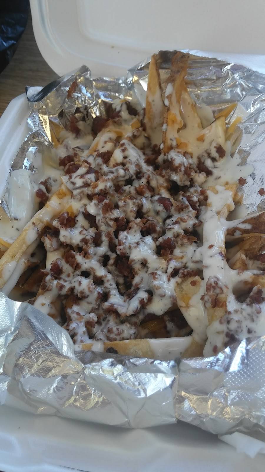 Harrison Pizza | restaurant | 900 Harrison Ave SW, Canton, OH 44706, USA | 3304555000 OR +1 330-455-5000