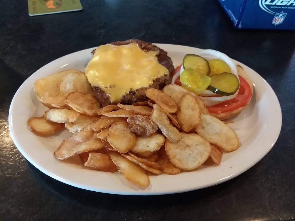 Bert & Dens Grille | restaurant | 4200 S East St #6, Indianapolis, IN 46227, USA | 3177807001 OR +1 317-780-7001