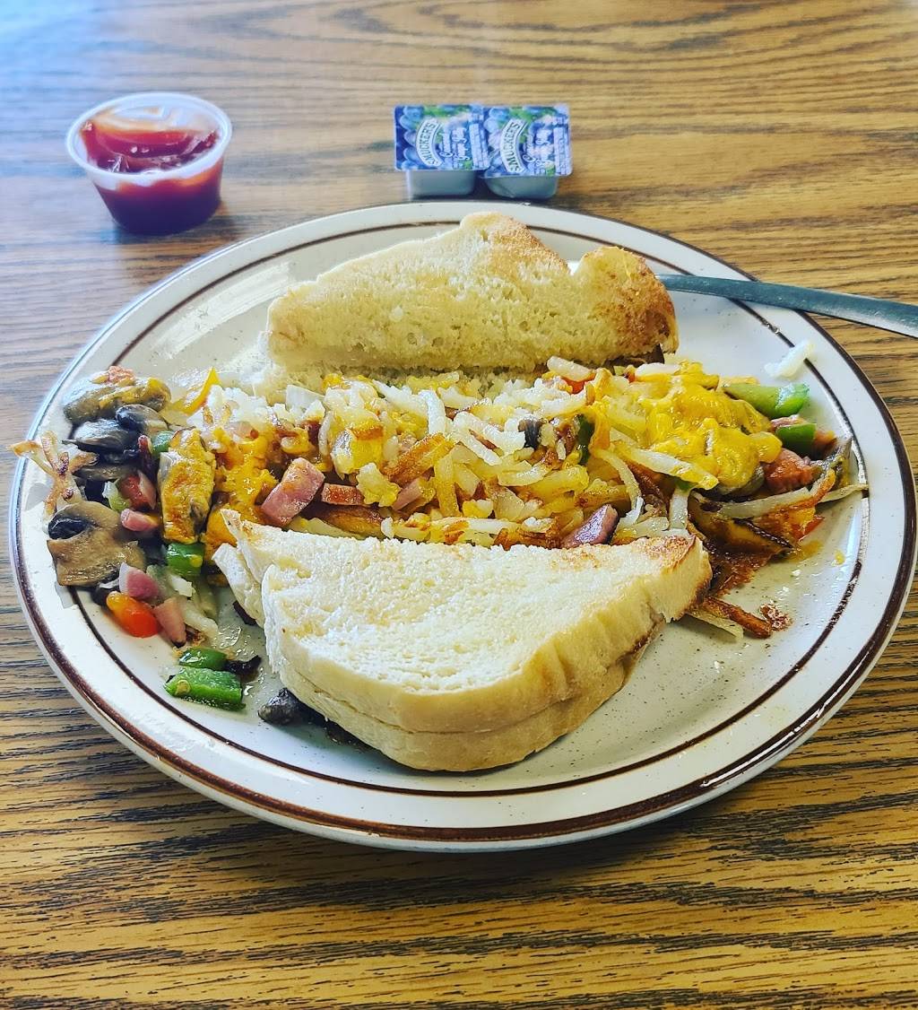 Wings Airport Cafe | meal takeaway | 16384 Airport Rd #7, Brainerd, MN 56401, USA | 2188280206 OR +1 218-828-0206