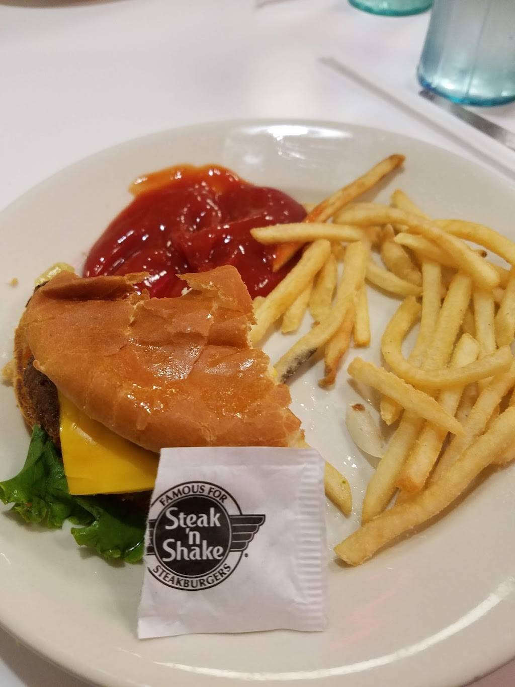 Steak n Shake | restaurant | 2806 Commerce Dr, Coralville, IA 52241, USA | 3198006117 OR +1 319-800-6117