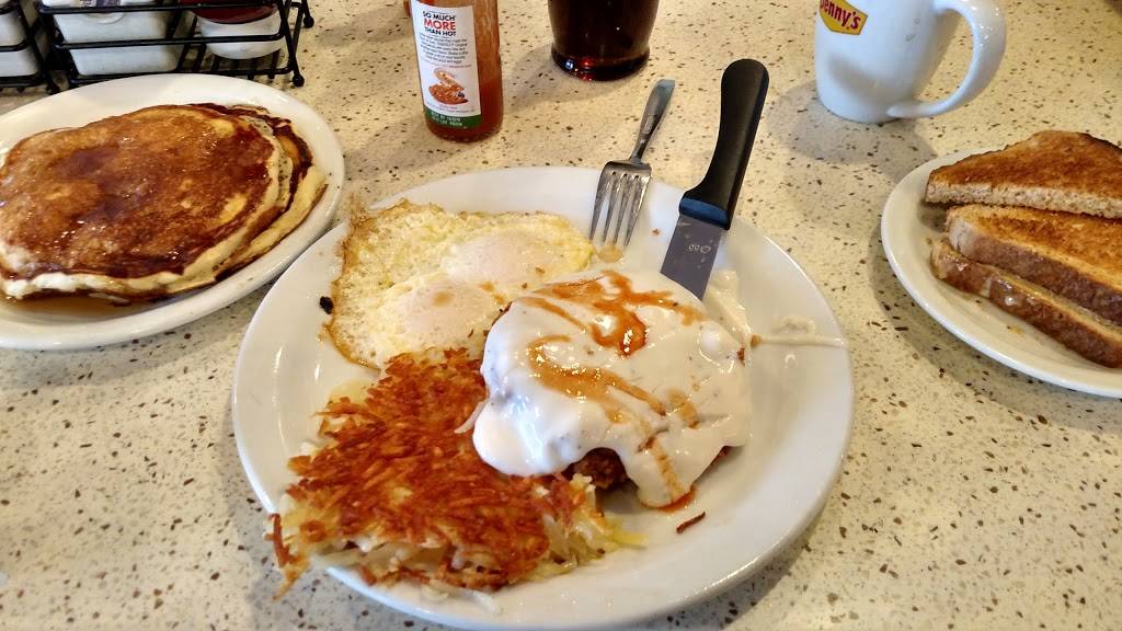 Dennys | restaurant | 555 N Freeway, Tucson, AZ 85745, USA | 5206238249 OR +1 520-623-8249