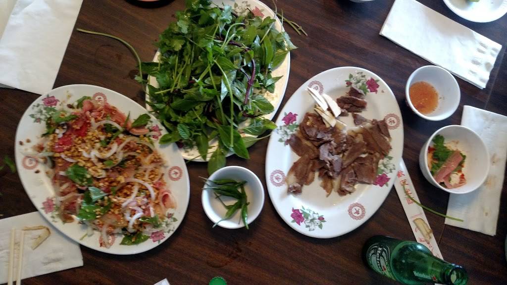 Bình Minh Restaurant | restaurant | 1006 E Santa Clara St, San Jose, CA 95116, USA | 4082979868 OR +1 408-297-9868