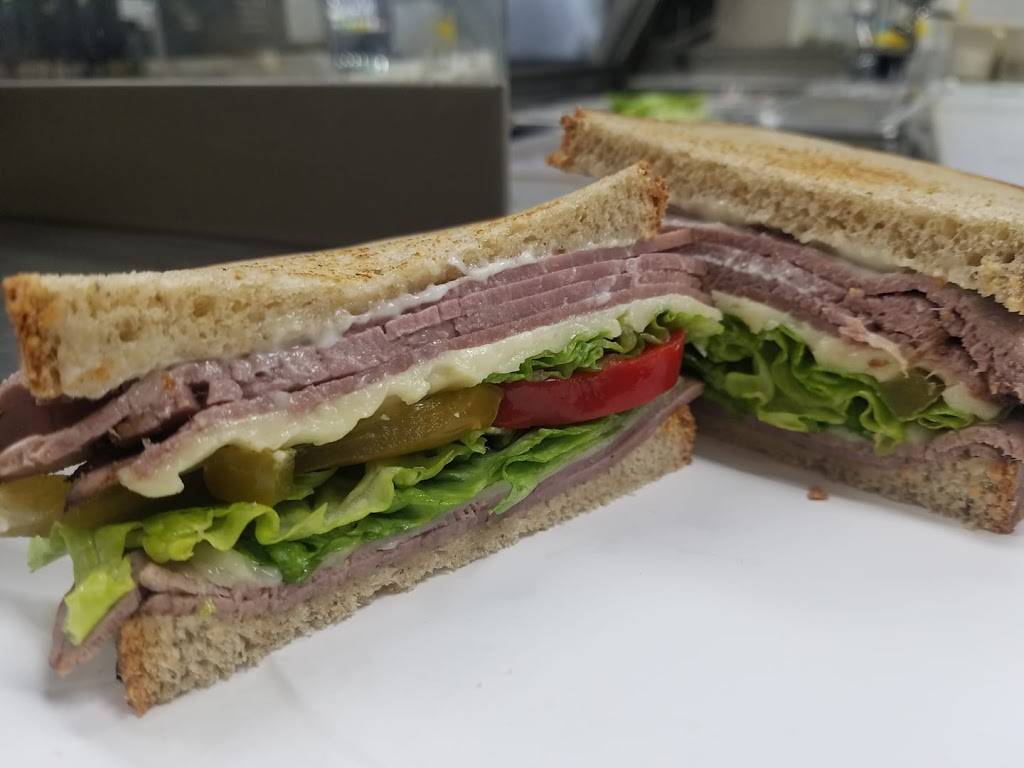 Hungry Dog Grill | restaurant | 88 Hartford Rd Swt E, Moorestown, NJ 08057, USA | 8562722043 OR +1 856-272-2043