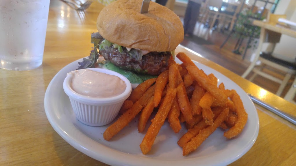 Crumbs | restaurant | 44226 CA-299, McArthur, CA 96056, USA | 5303365451 OR +1 530-336-5451