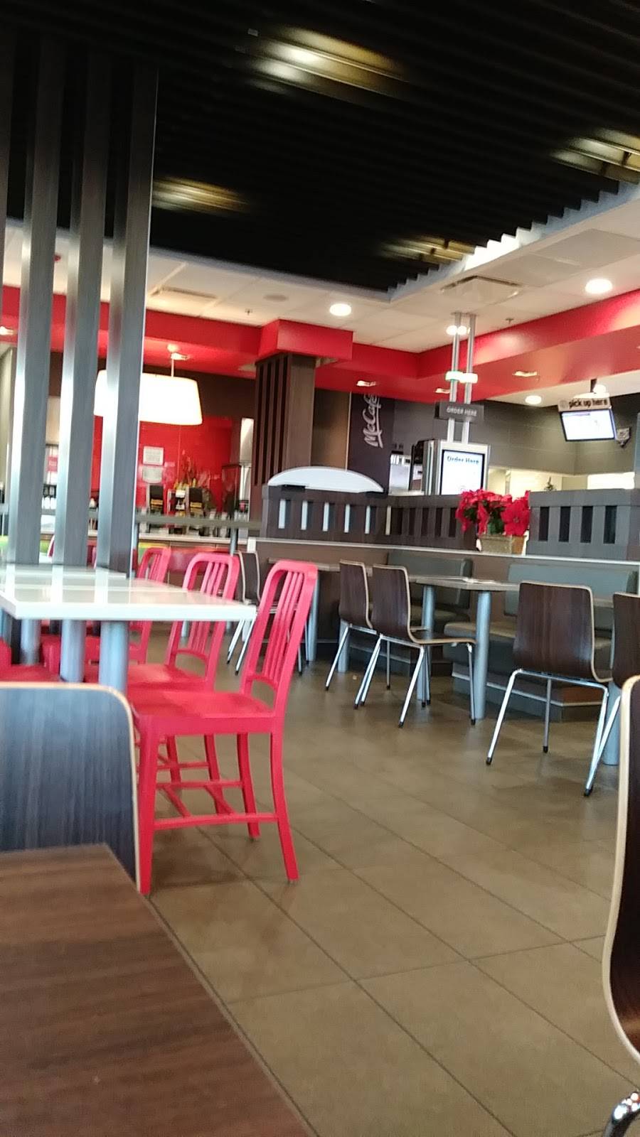 McDonalds | cafe | 834 Brayton Ave, Fall River, MA 02721, USA | 5086731031 OR +1 508-673-1031